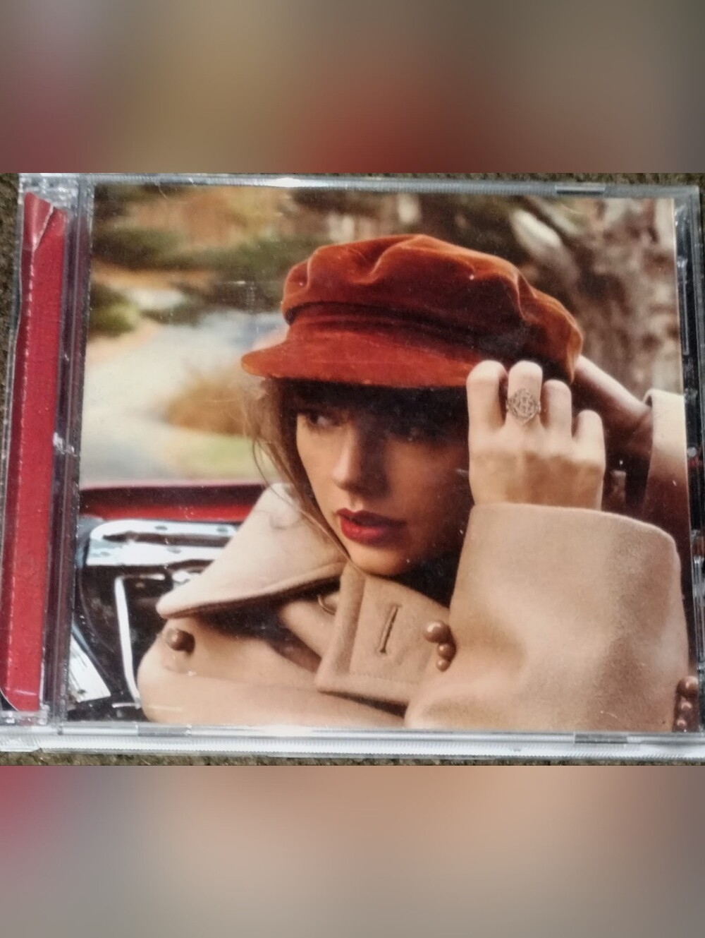Taylor Swift "RED" 2 Disc CD Set